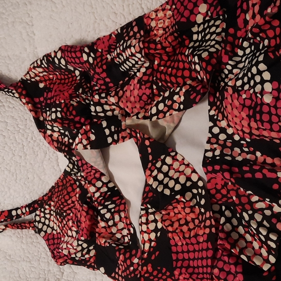 Bathing suit - Picture 4 of 9